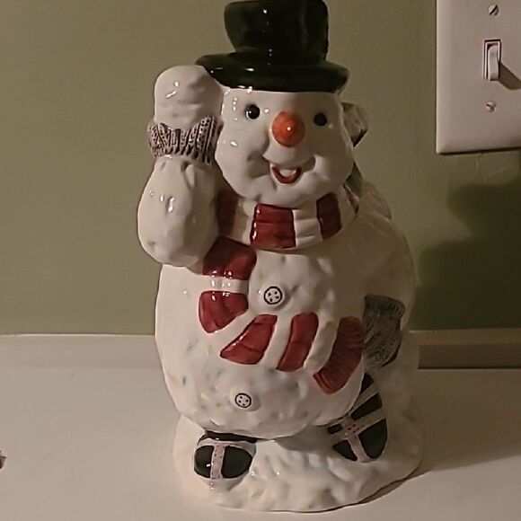 Festive Snowman Cookie Jar - Picture 1 of 9